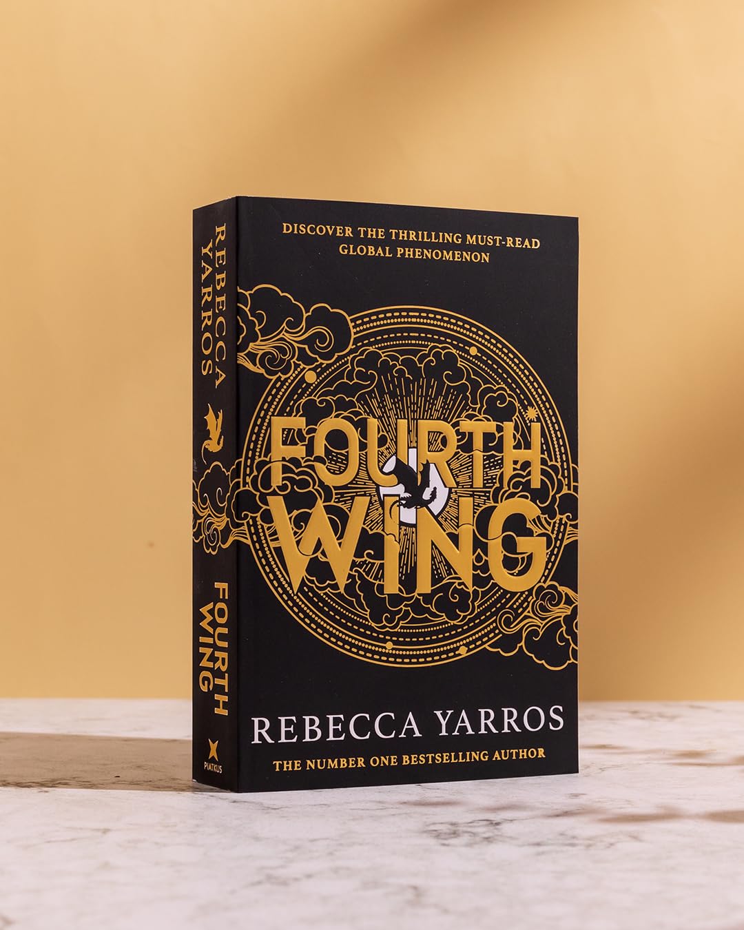 Fourth Wing: DISCOVER THE GLOBAL PHENOMENON THAT EVERYONE CAN'T STOP TALKING ABOUT!: Discover the instant Sunday Times and number one global bestselling phenomenon!* (The Empyrean)